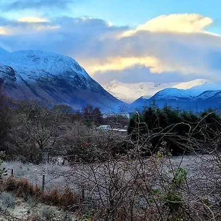Caledonian Canal Floor Flat, View Of Ben Nevis Apartment *