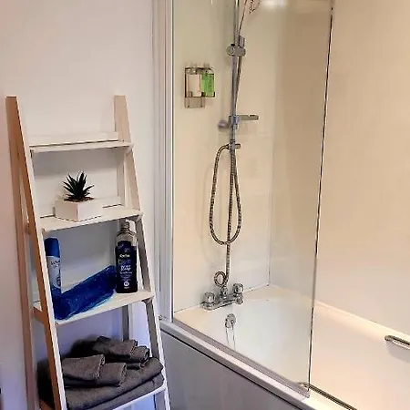 Apartment Caledonian Canal Floor Flat, View Of Ben Nevis *