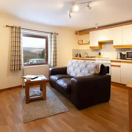 Lochview House * Fort William