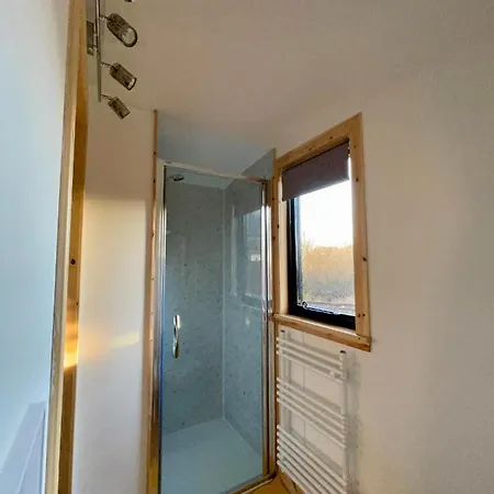 Per Ardua Shepherds Hut Fort William