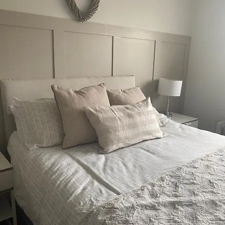 Braemar House Guest house *
