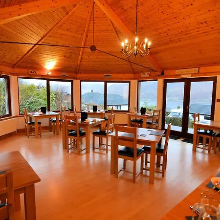 Lochview House Guest house 4*