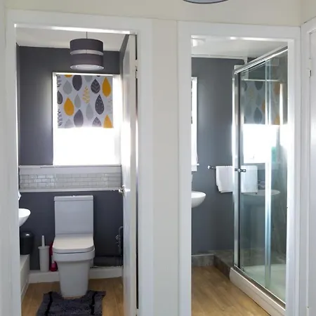Loch & Hill View Apartment Fort William