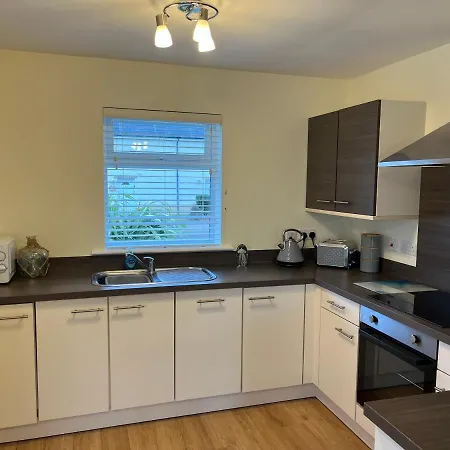 Corran, Glenloch View, William 2-bedroom Loch Side Flat Apartment *