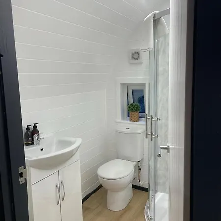 Apartment Apex Pod & Jacuzzi Bath Fort William