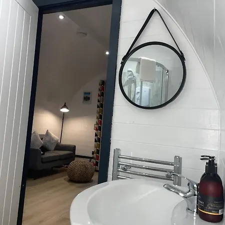 Apartment Apex Pod & Jacuzzi Bath *