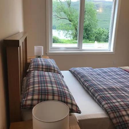 Conaglen, One Bedroom With Stunning Views. *