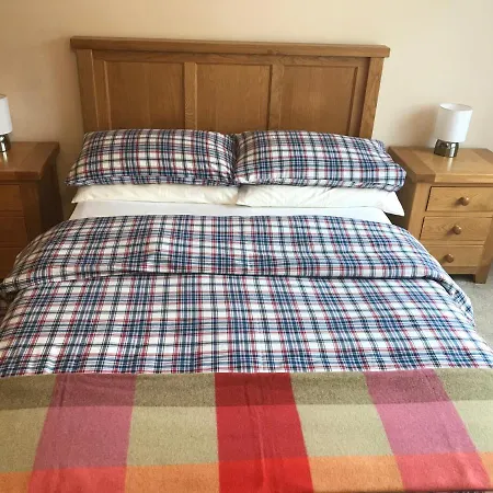 Conaglen, One Bedroom With Stunning Views. *