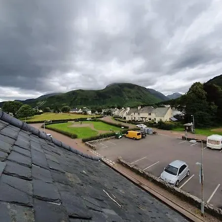 William Lovely Flat Location * Fort William