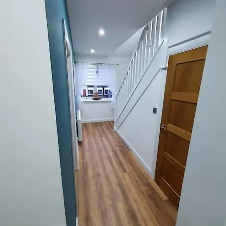 William Lovely Flat Location Apartment