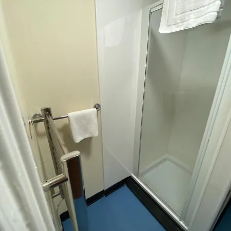Hotel Waterfront - Only