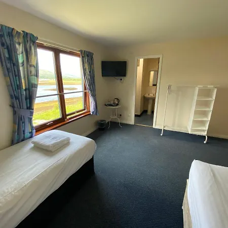 Waterfront - Only Hotel