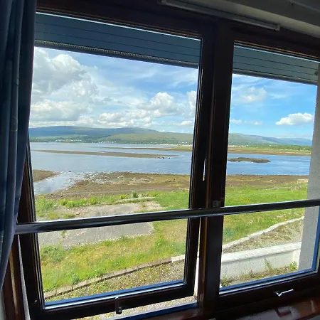Waterfront - Only Hotel Fort William