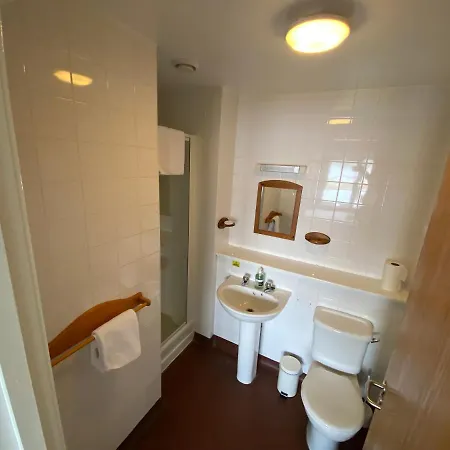 Hotel Waterfront - Only 3*