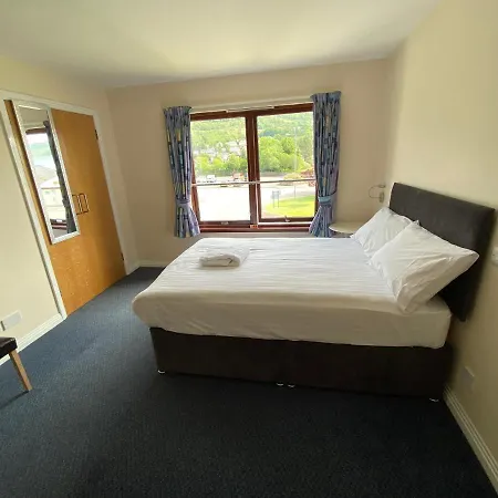 Hotel Waterfront - Only 3*