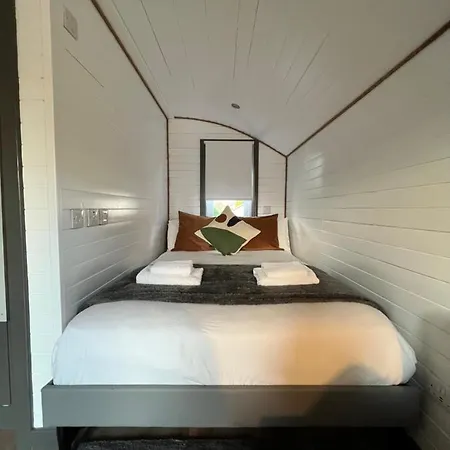 Westwind Pod Fort William