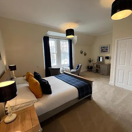 Bed & Breakfast Glentower Lower Observatory 4*