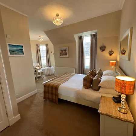 Glentower Lower Observatory Bed & Breakfast