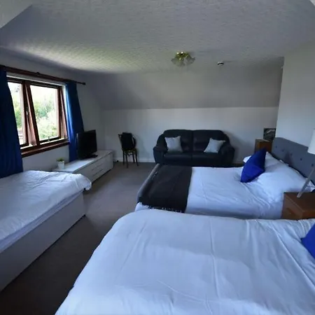 Braemar House * Fort William