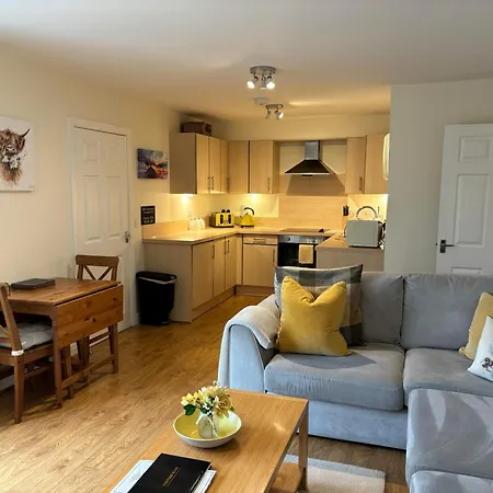 Conaglen, Glenloch View, William 2-bedroom Loch Side Flat Fort William