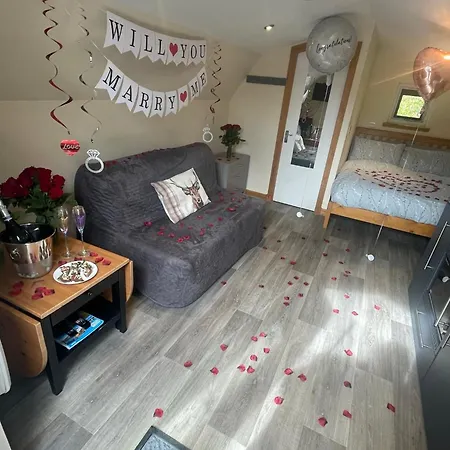 Morvan Pod & Hot Tub Holiday home Fort William