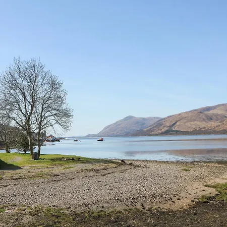 22 Moray Place * Fort William