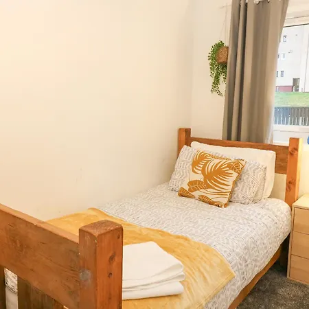 Apartment 22 Moray Place *