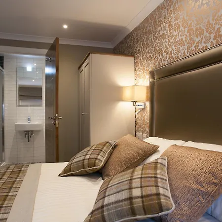Lochiel Guest house