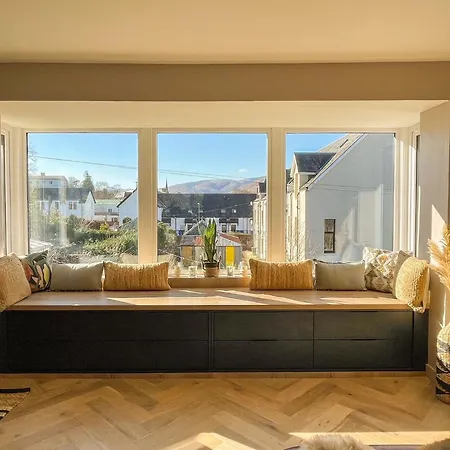 Stylish, With Open-plan Living * Fort William