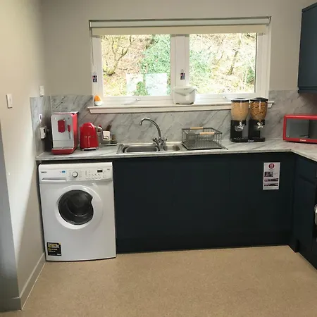 Appin, Beautiful Lochside With Balcony Apartment Fort William