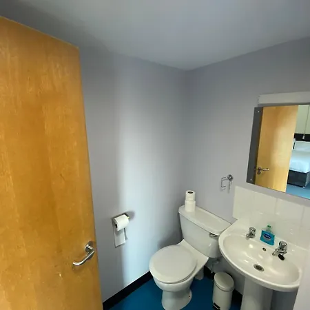 Hotel Waterfront - Only 3*