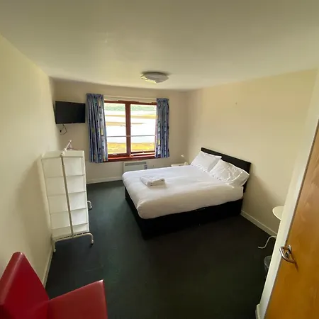 Hotel Waterfront - Only 3*