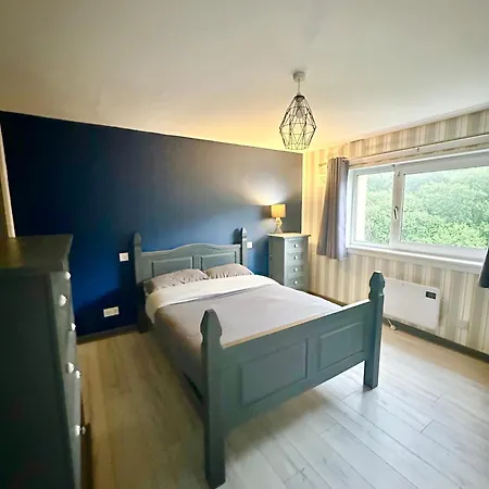 Ross Place Apartment
