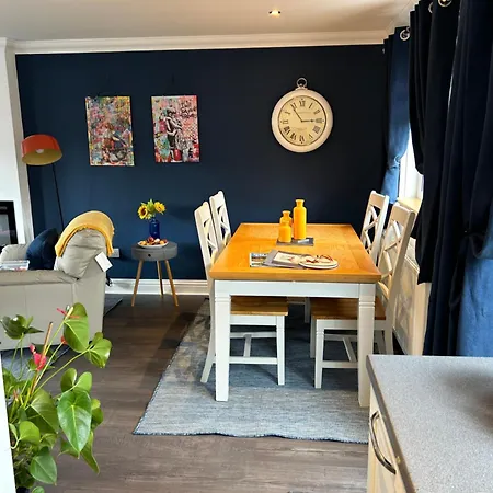 Number 9 Apartment