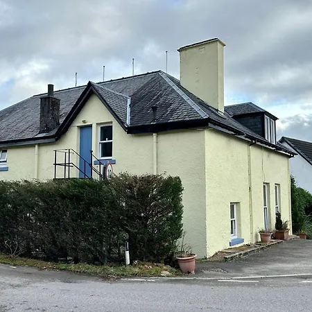 Hostel Chase The Wild Goose, By William Fort William