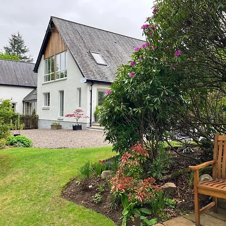 Acorn & Little Oaks Holiday home