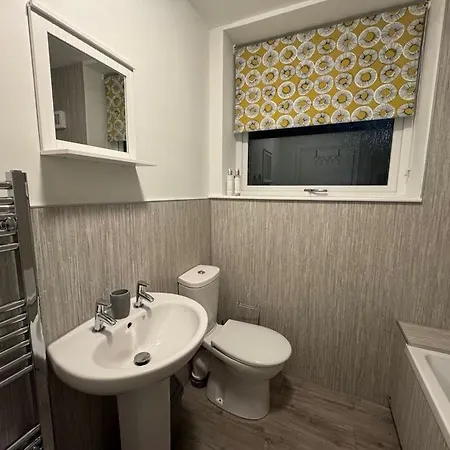Flat No2 *