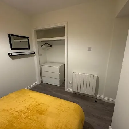Flat No2 *