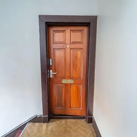 Prime Location In High Street