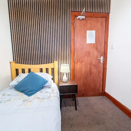 Prime Location In High Street * Fort William