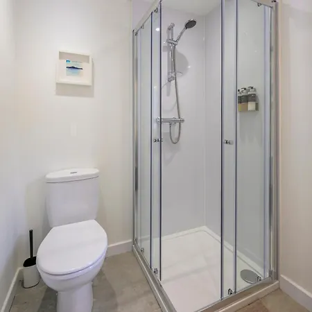 Heathercroft Apartment-quiet, 2 Bed Apartment *