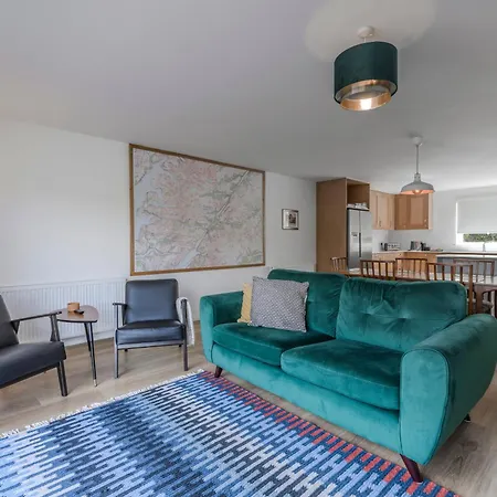 Apartment Heathercroft House-modern 3 Bed House With Stunning Views *