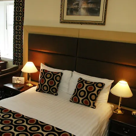 The Imperial 3*