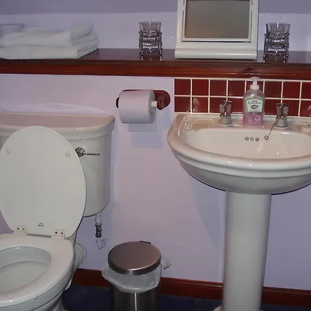 Bed & Breakfast Thistle 3*