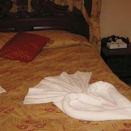 The Imperial 3*