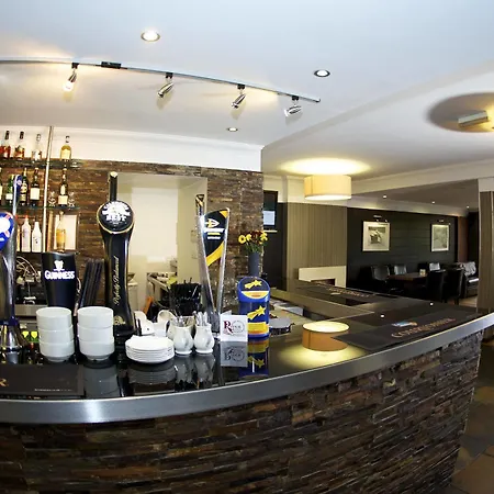 Nevis Bank 4* Fort William