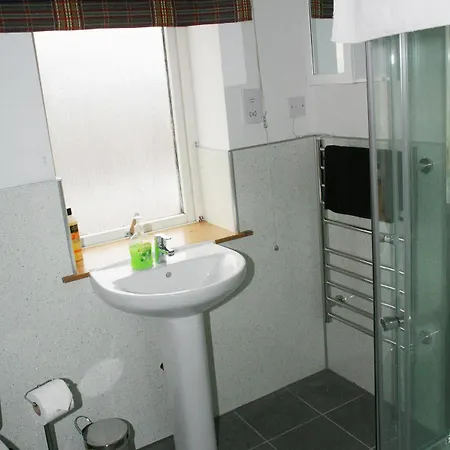 Glenlochy Nevis Bridge Apartment *