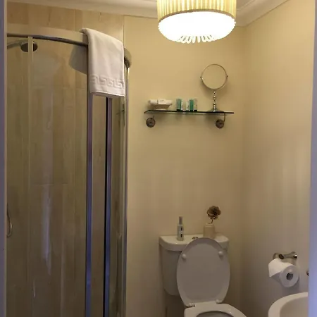 Westcourt Hotel 3*