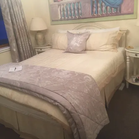 Hotel Westcourt 3*