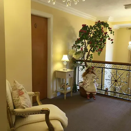 Westcourt 3*